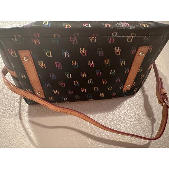 Dooney and Bourke Greta Ruby Crossbody Satchel Vintage - Picture 2 of 12